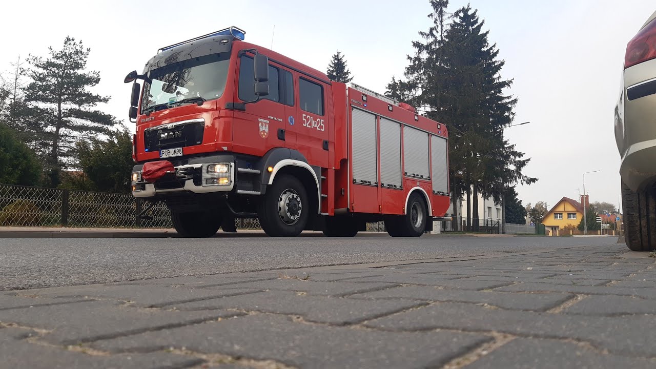 Pożar poddasza na ul.Fabrycznej - W akcji 4 zastępy Straży Pożarnej!