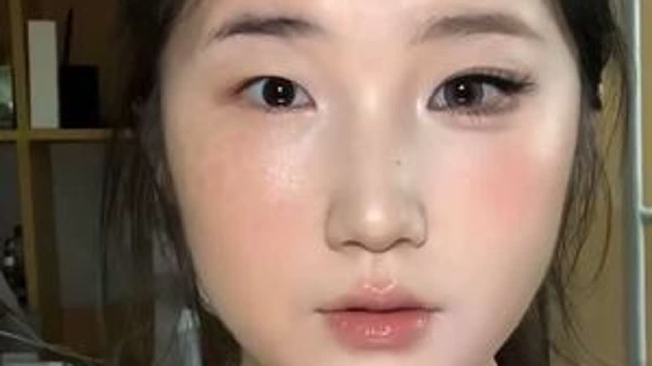 超好上手且适合肿眼泡的妆容真的不来看看嘛👀#妆教 #肿眼泡 #方圆脸 #上热搜