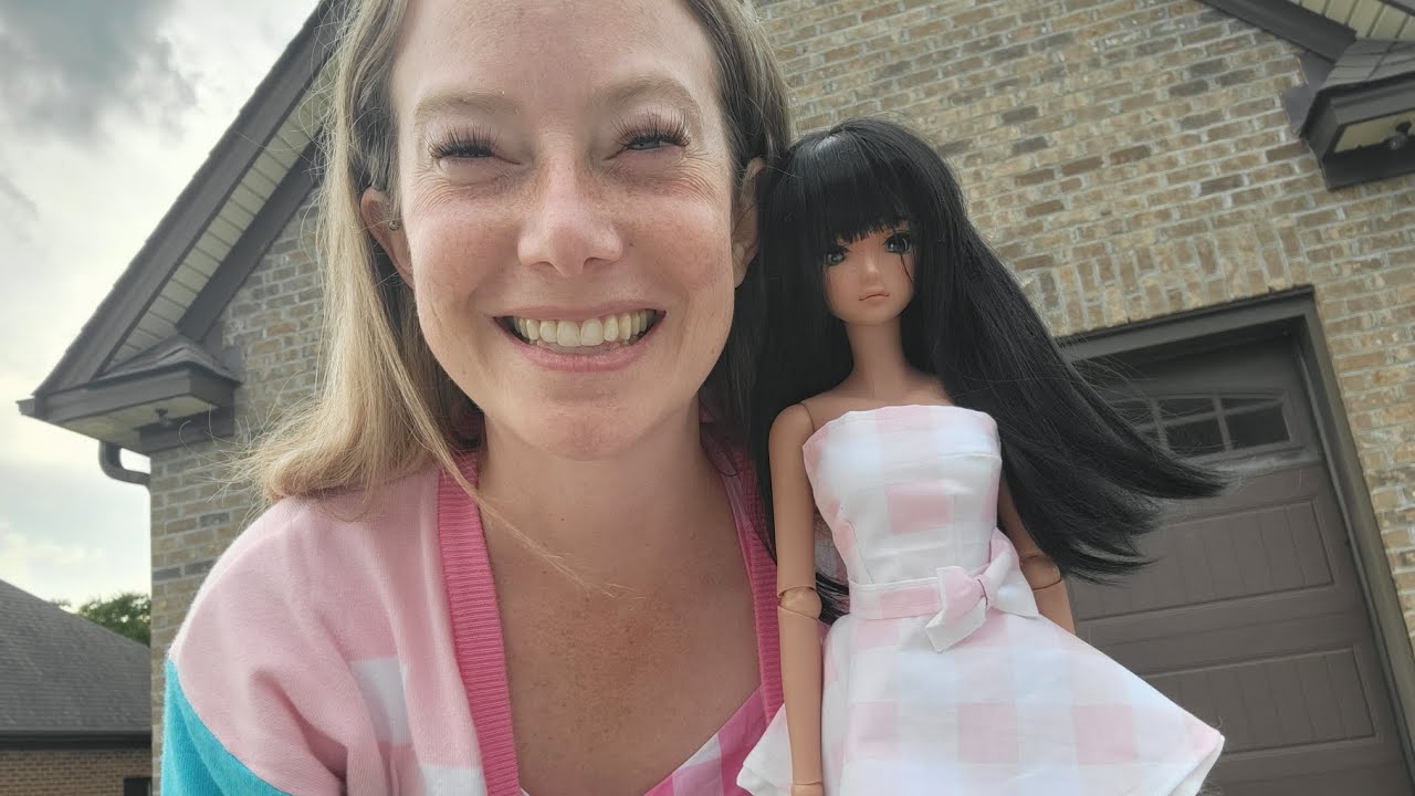 DOLL COLLECTOR TAG