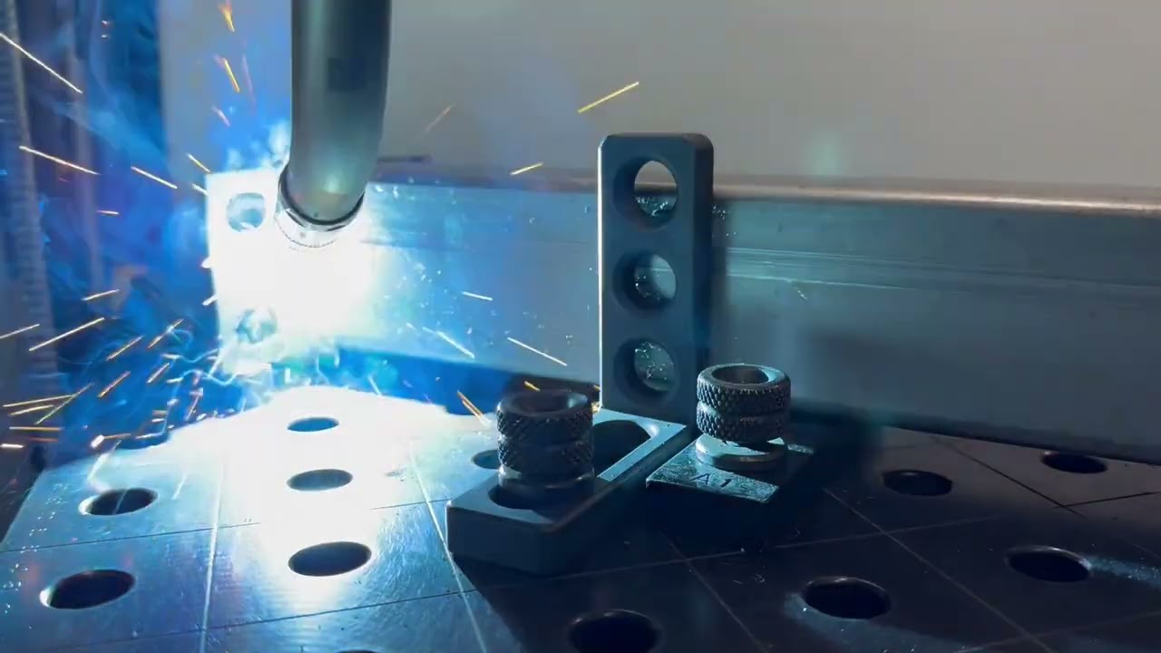 Trumpf TruWeld 1000 - Robotic Weld Cell