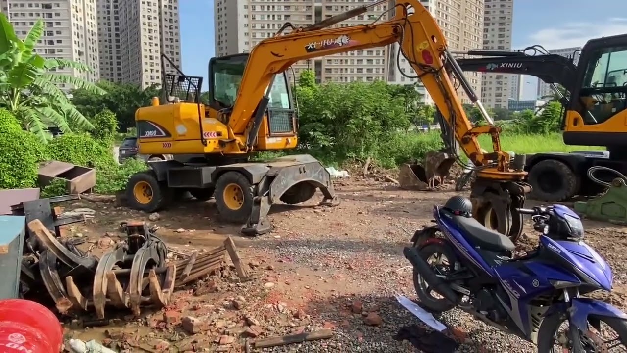 Xúc đào Xinniu đời 2020 nhập gắp gỗ giá 5xx| 0968.073.094
