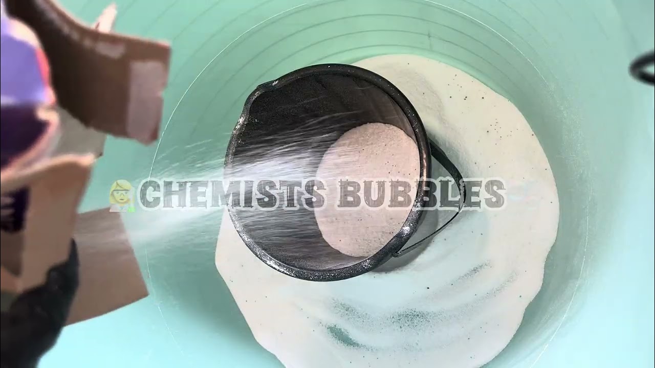 Laundry Powder Play 