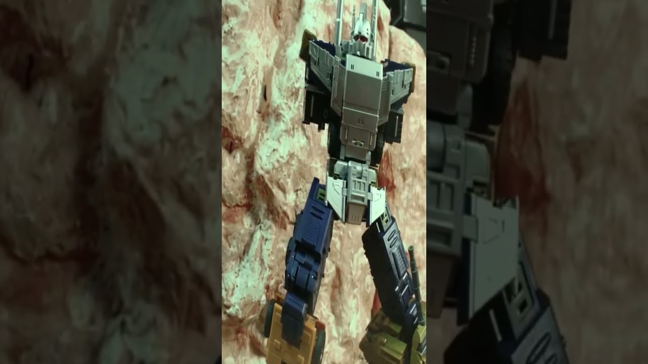 Transformers G1 Combaticons Bruticus Combine - stop motion #transformer #stopmotionanimation