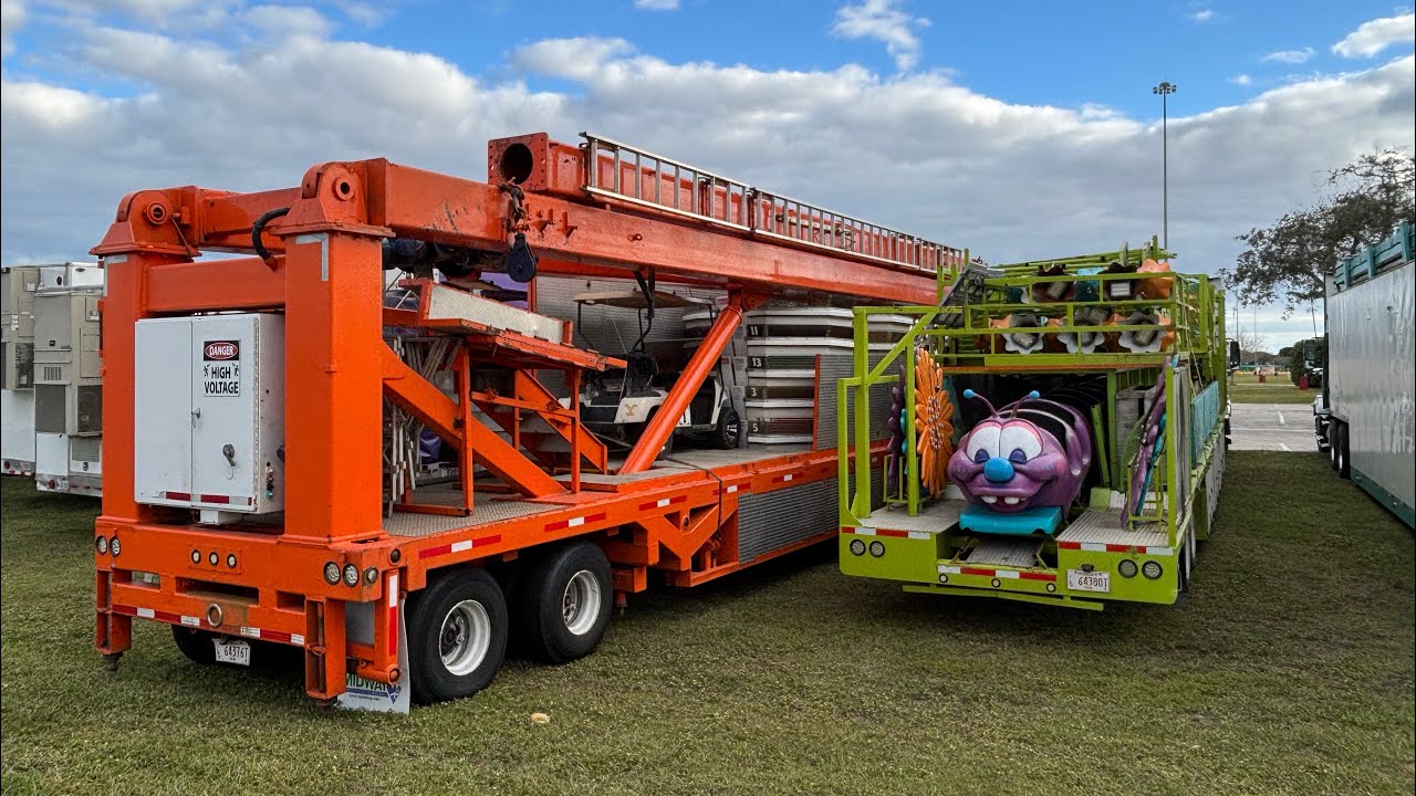 Fair setup video #2 at the Miami-Dade County Fair, lots of racked rides. #fair #carnival 