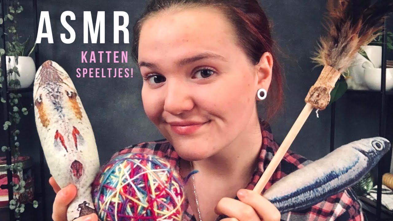 ASMR MET KATTEN EN HUN SPEELTJES! ( zacht gesproken woorden) krabben en tikken voor ontspanning!