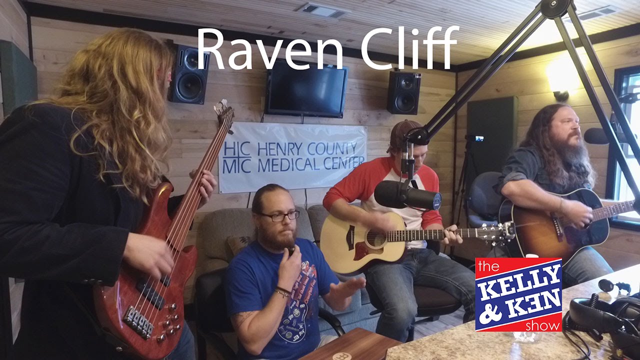 Raven Cliff - Suitcase