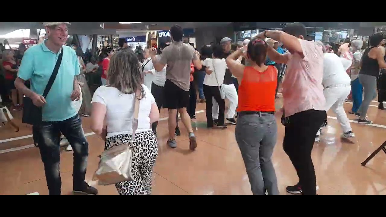 Baile en Unicentro No. 5 - 24 de mayo de 2025 - Grabado por: Cusa int