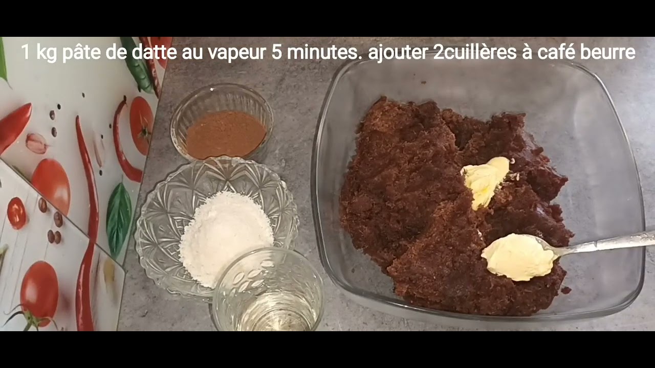 gâteau traditionnel avec les dattes