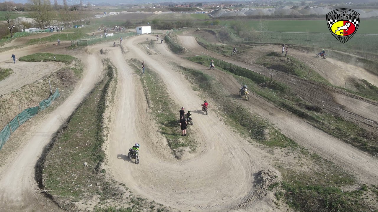 L'école de moto-cross du M.C. Les Meyrinos