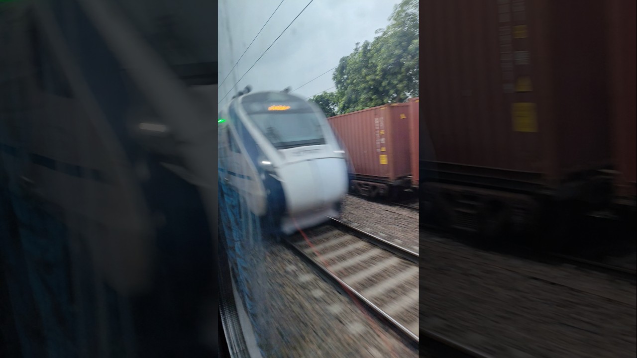 22447 NEW DELHI - AMB ANDAURA VANDE BHARAT #vandebharatexpress #newdelhi #lhb #railway #shortvideo