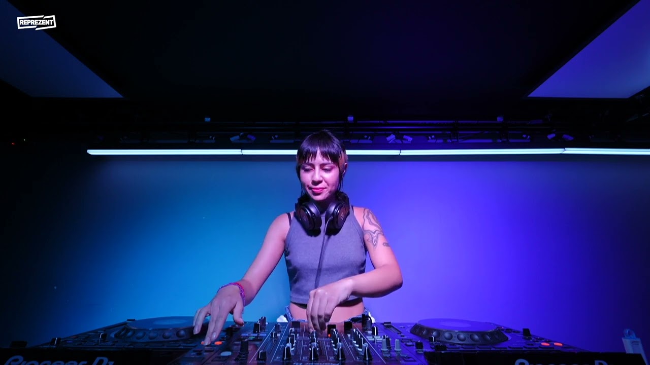 Isablu | International Mix | 🇨🇴 Colombia