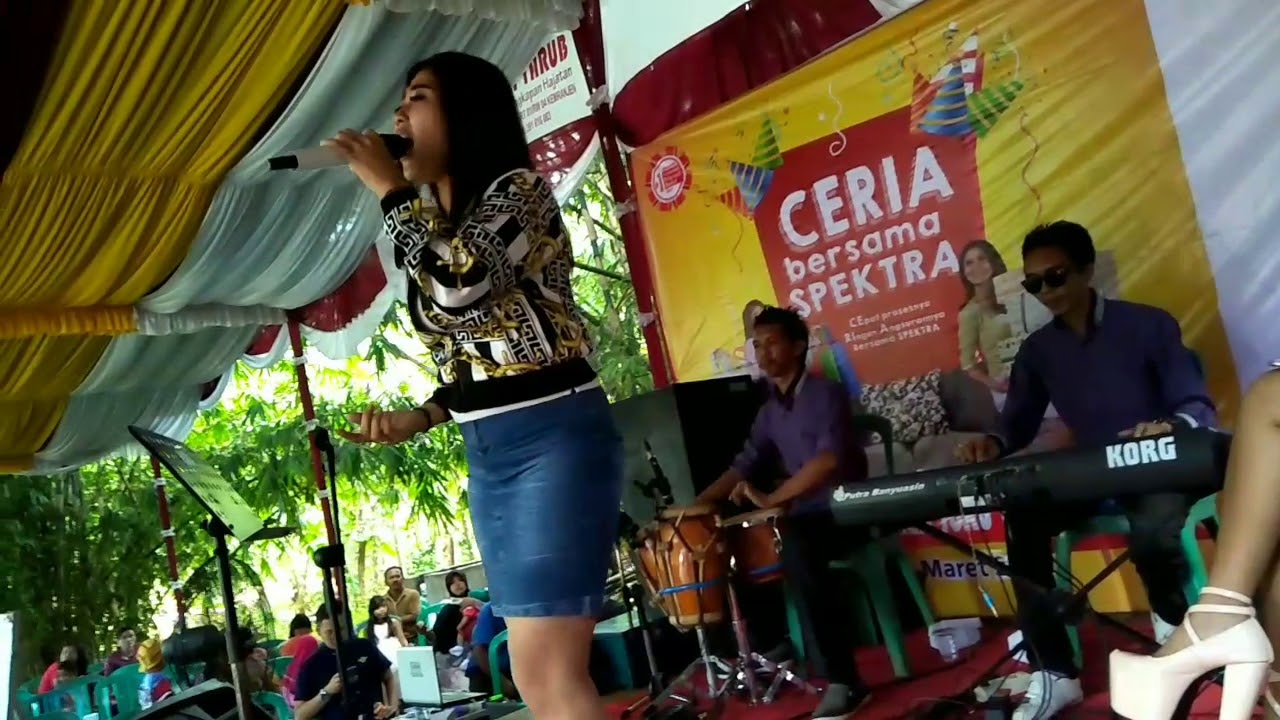 Cinta tak terbatas waktu - anna pinem ANME