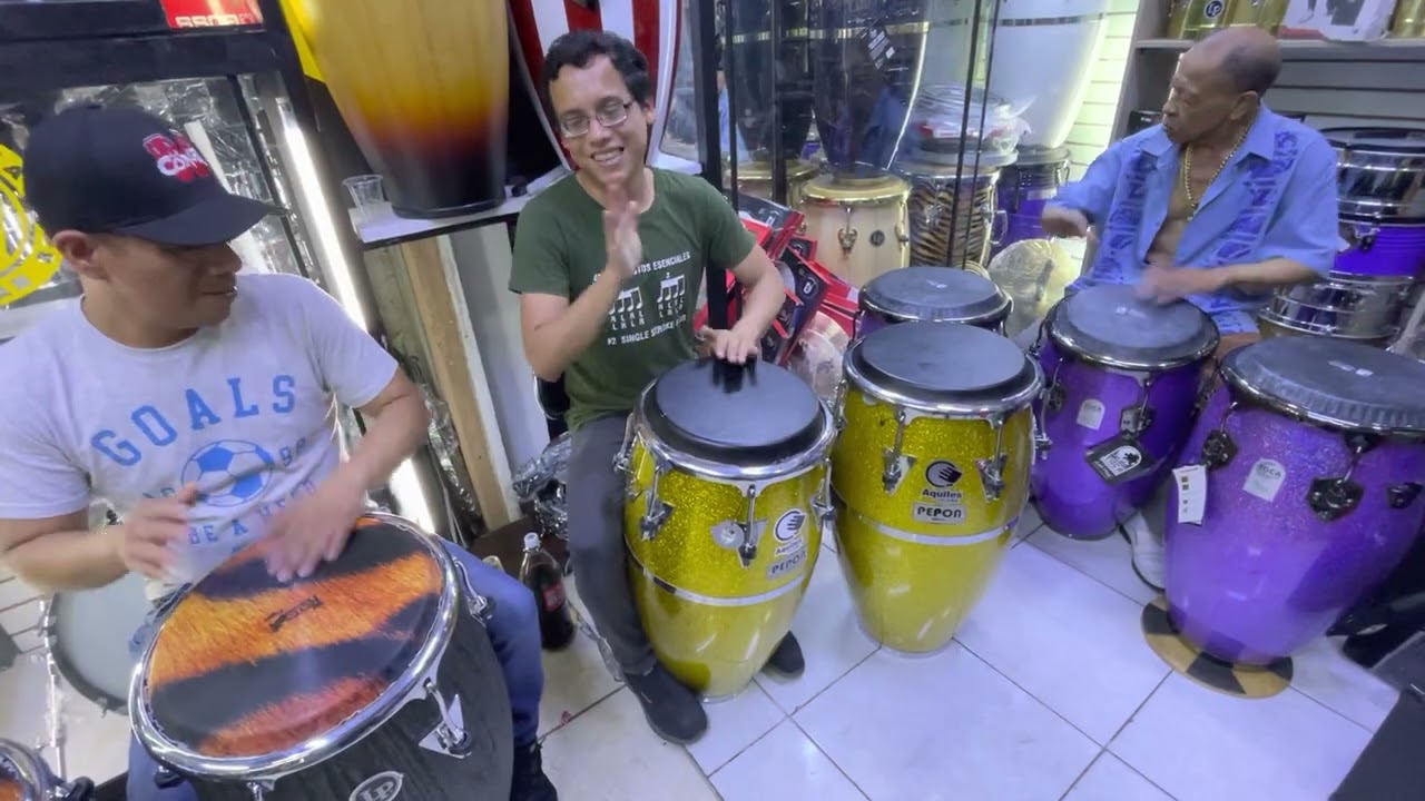 LA PRIMERA RUMBA DEL AÑO CON MACARIO Y FRANK PACHERREZ EN CASA MUSICAL JHONATAN BM