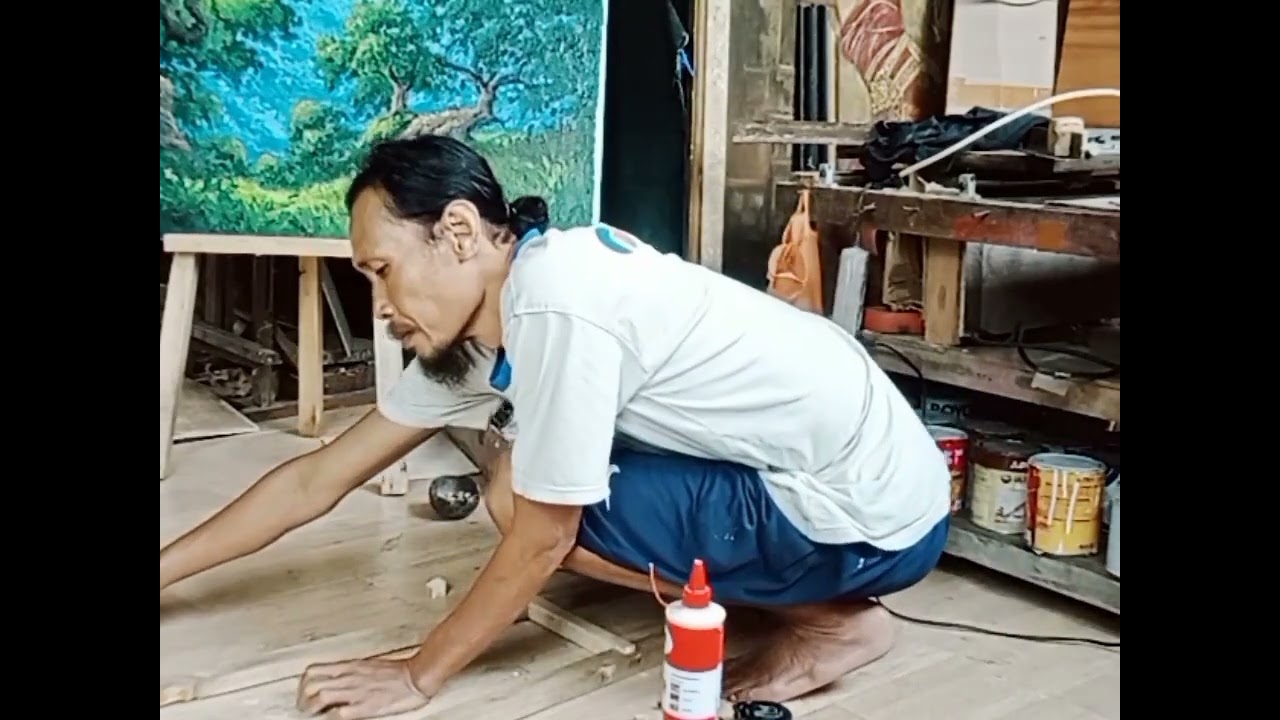 Membuat easel pajangan lukisan