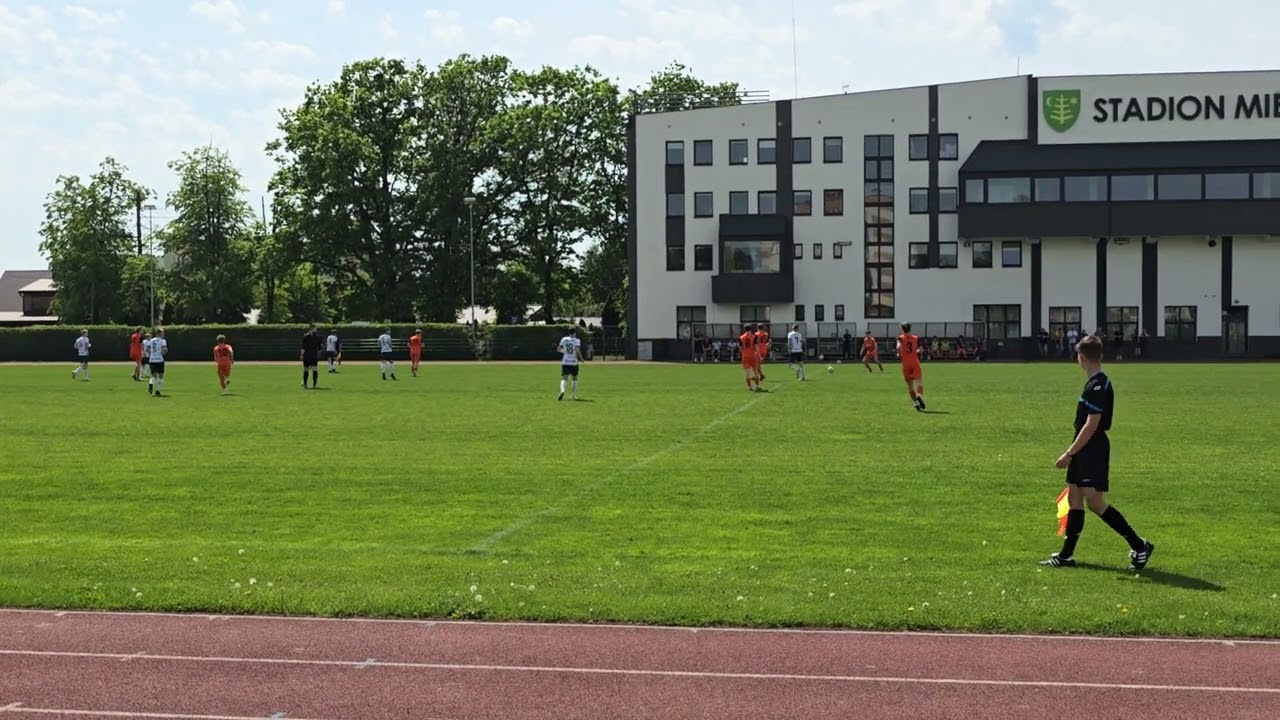 Ostrovia Ostr&oacute;w Mazowiecka - Ursus Warszawa 0:6  (2/4)