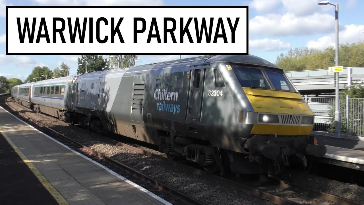 Trains at Warwick Parkway  10/10/22