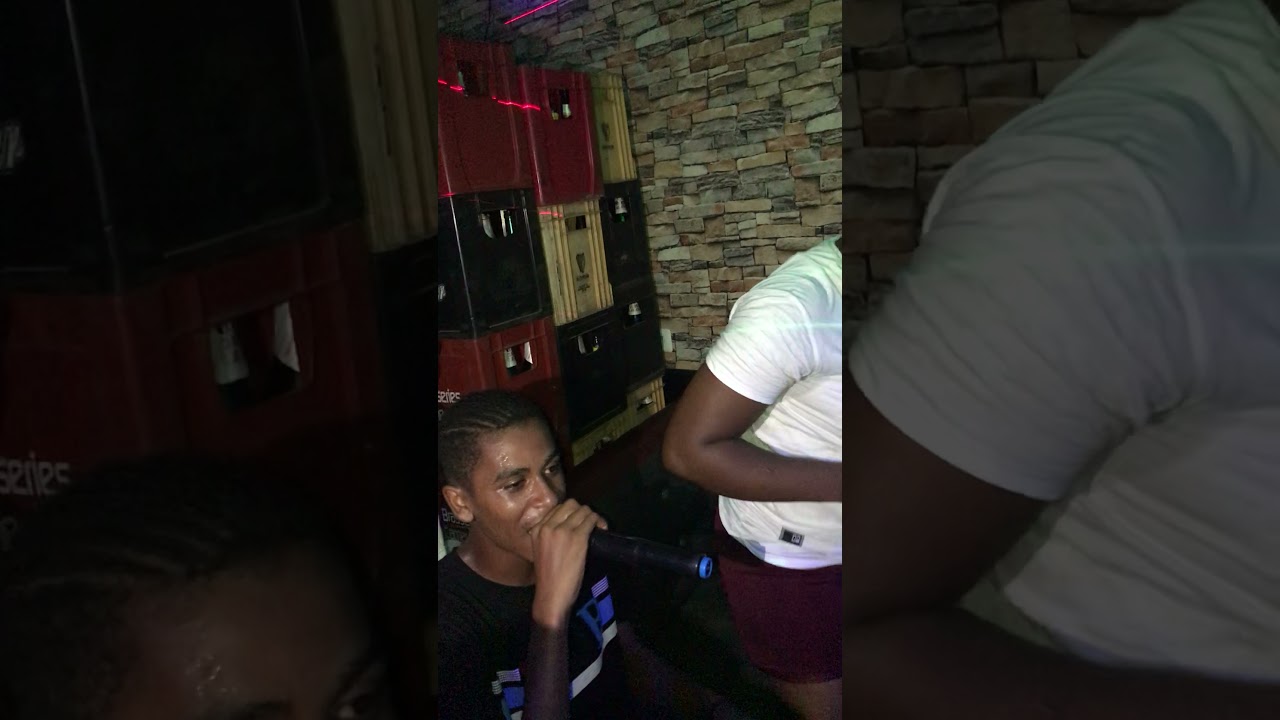PETIT KANTÉ fatigue une fille chez les chirurgiens de douala avec ça mélodie 🔥# mbolé