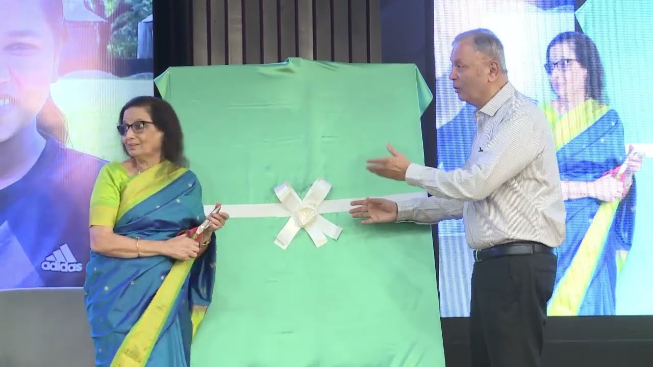 Madhav Chavan and Farida Lambay releasing the ASER 2024 Report
