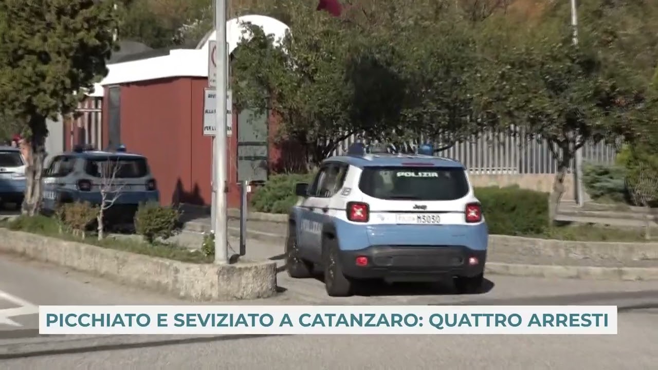 PICCHIATO E SEVIZIATO A CATANZARO: QUATTRO ARRESTI