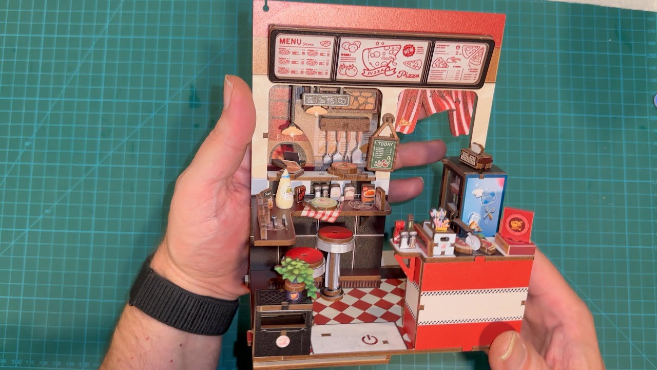 Cutebee Uncle Joe's Pizzeria Part 1 #cutebee #booknook #miniaturehouse