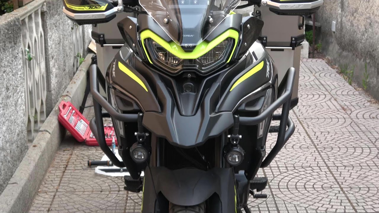 Montaggio barre di protezione superiore per TRK 702 X