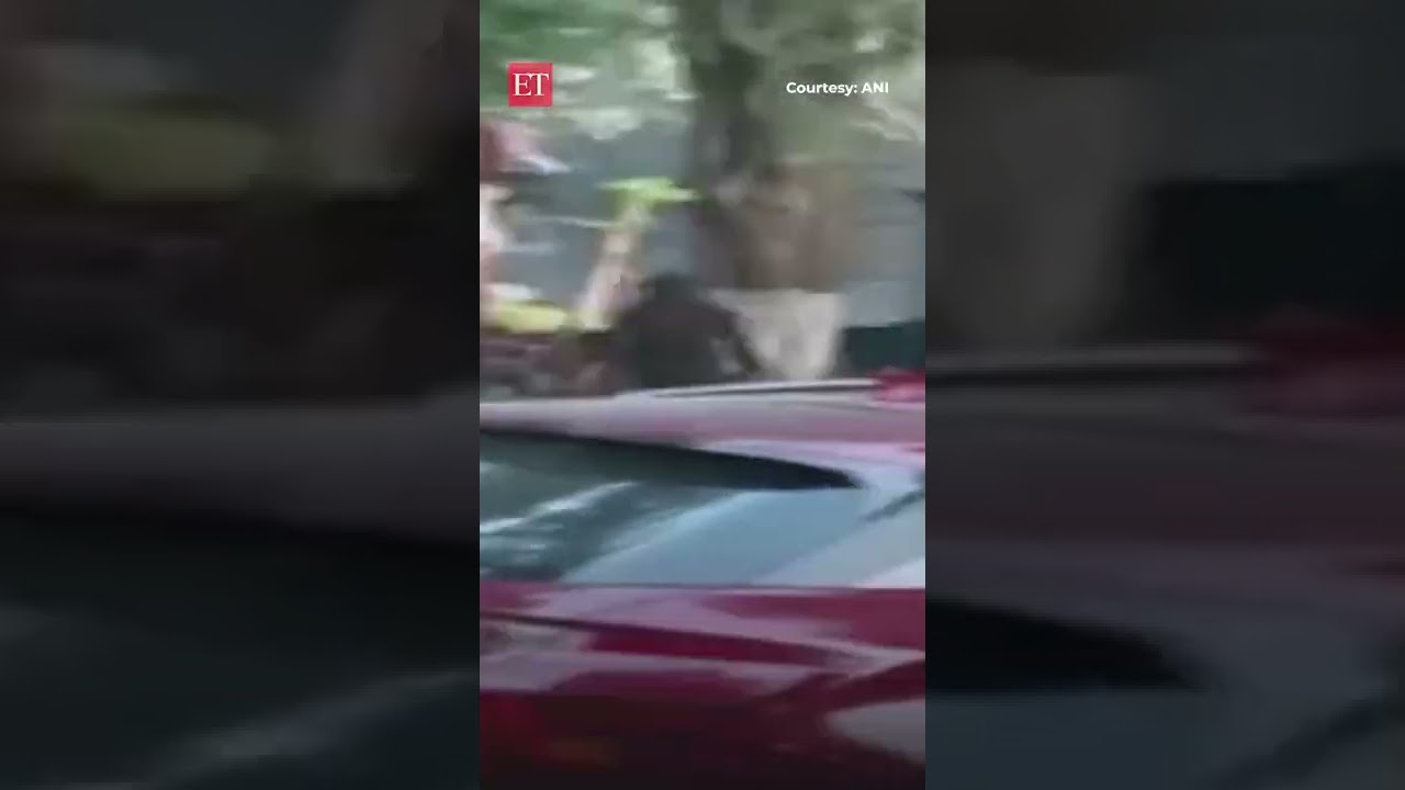 Delhi: Man goes on a rampage after brawl with cops in  Khan Market