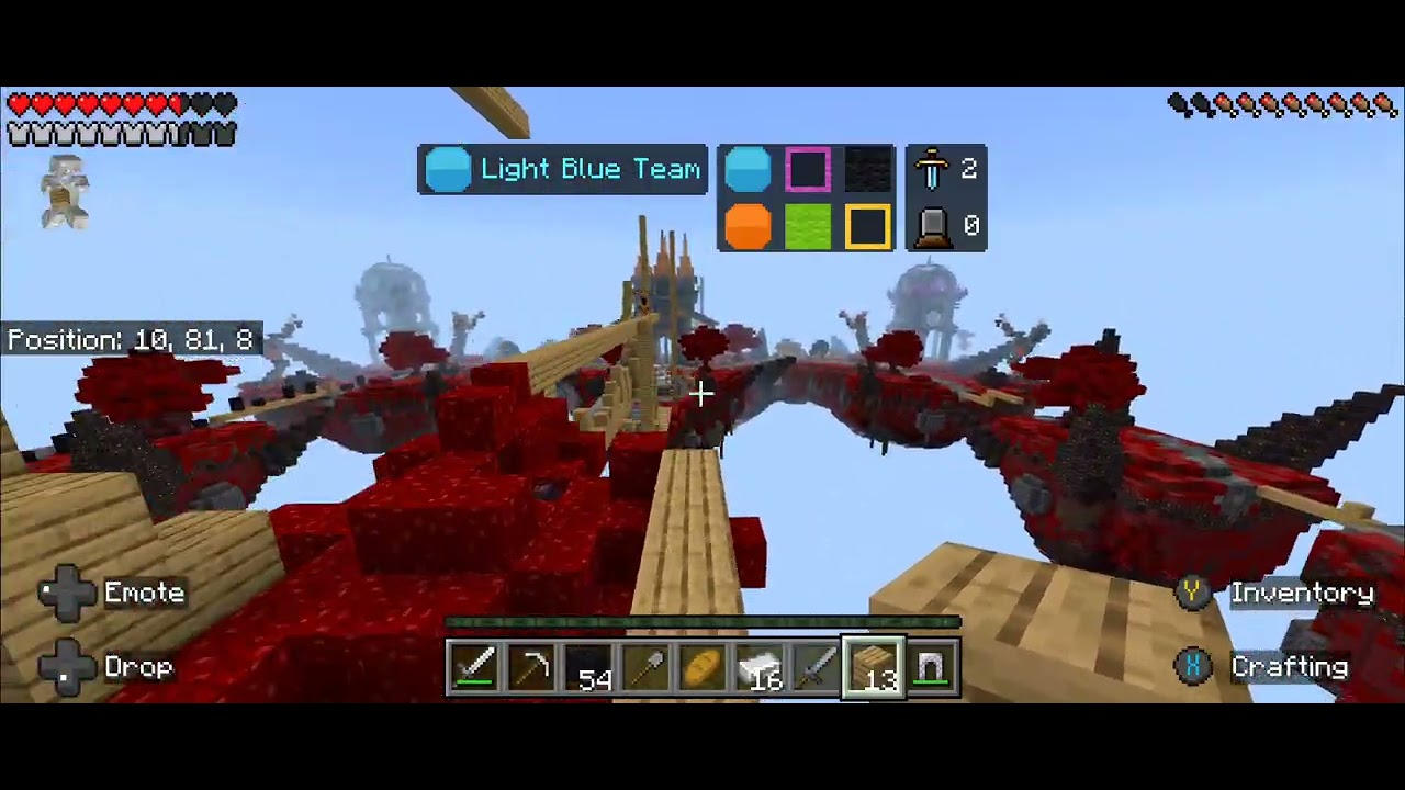 Js playing some life boat on bedrock