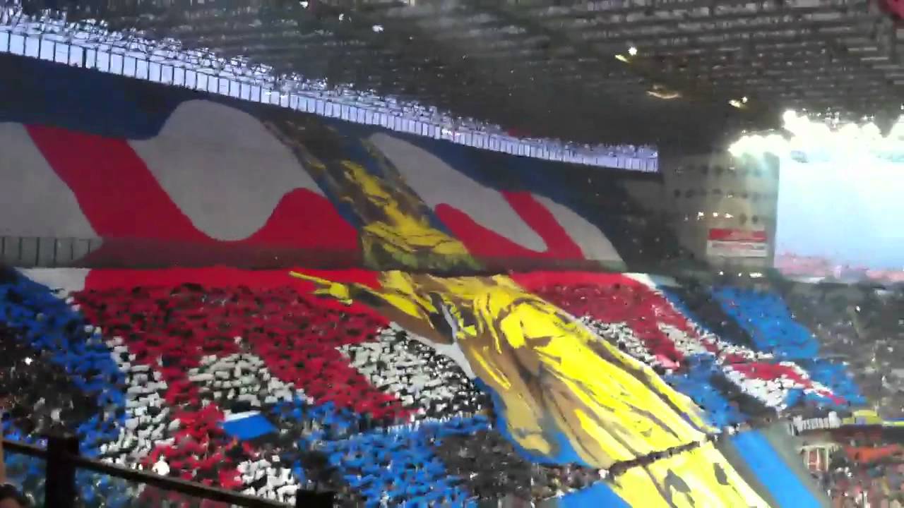 Inter - Milan 4-2 coreografie più ingresso in campo (HD,720p)