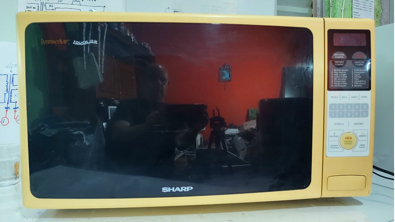 Microondas Sharp RB 5A66 wa, não liga, não acende display, não faz nada