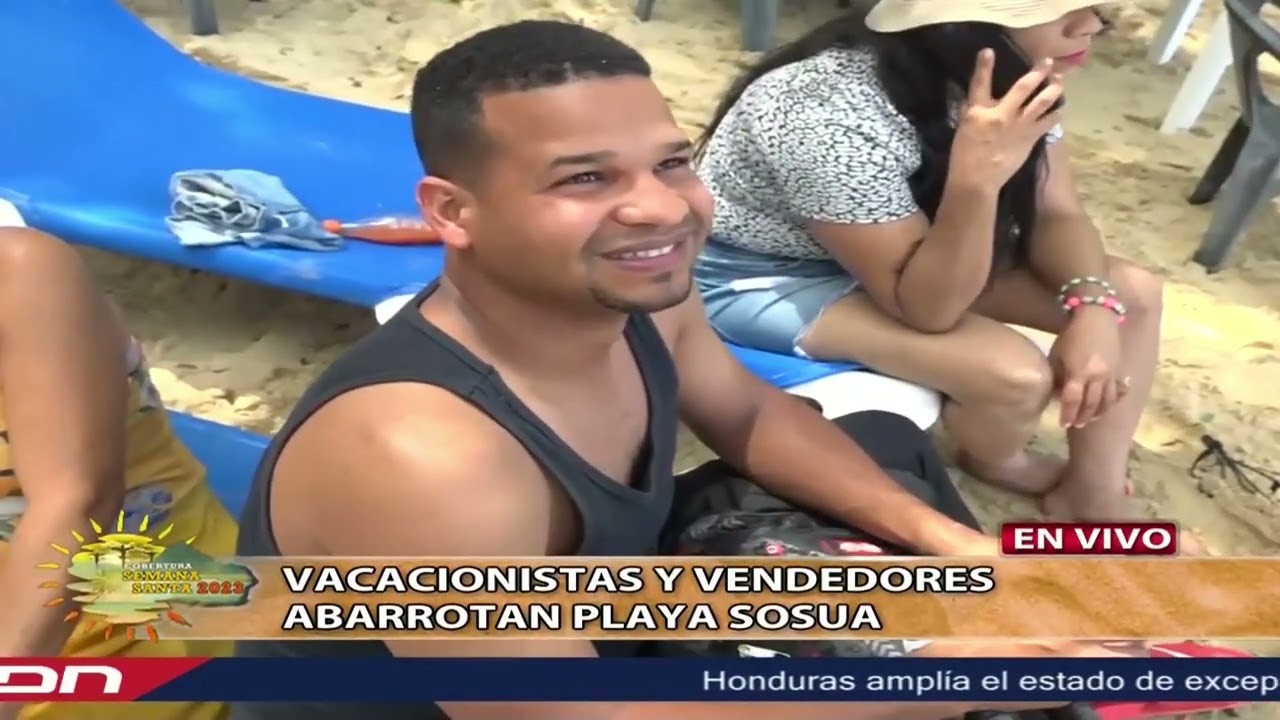 Vacacionistas y vendedores abarrotan playa Sosua