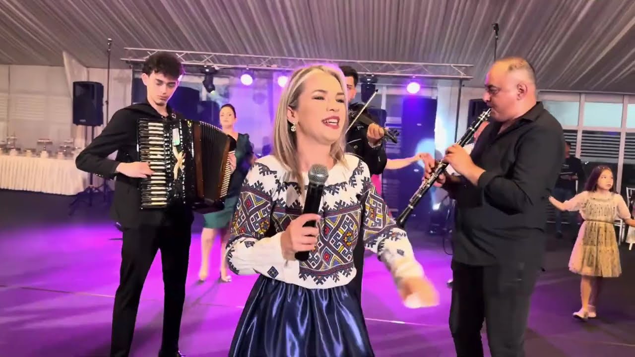 ADRIANA DRENEA-CEL MAI TARE COLAJ MUZICA DE PETRECERE DE MASA MANELE (SARBATORI REVELION 2025 2026 )