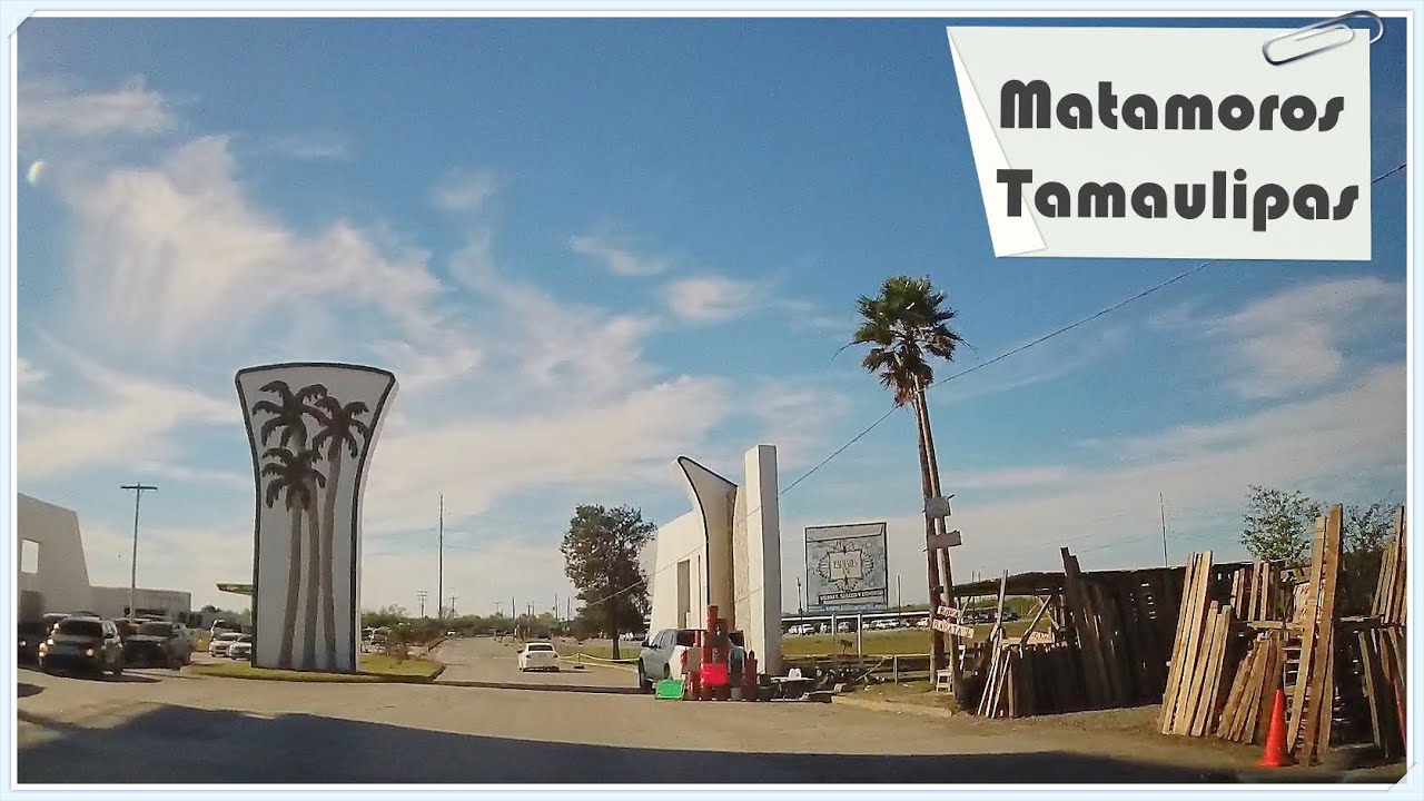 Avenida Paseo de los Palmares. S&aacute;bado de Tianguis. Matamoros, Tamaulipas. 2023.