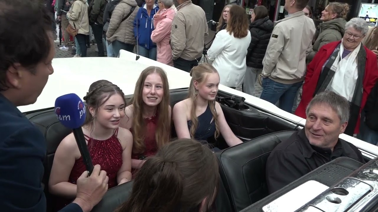 Jurken, pakken, auto’s en motoren: leerlingen Bouwens genieten tijdens gala