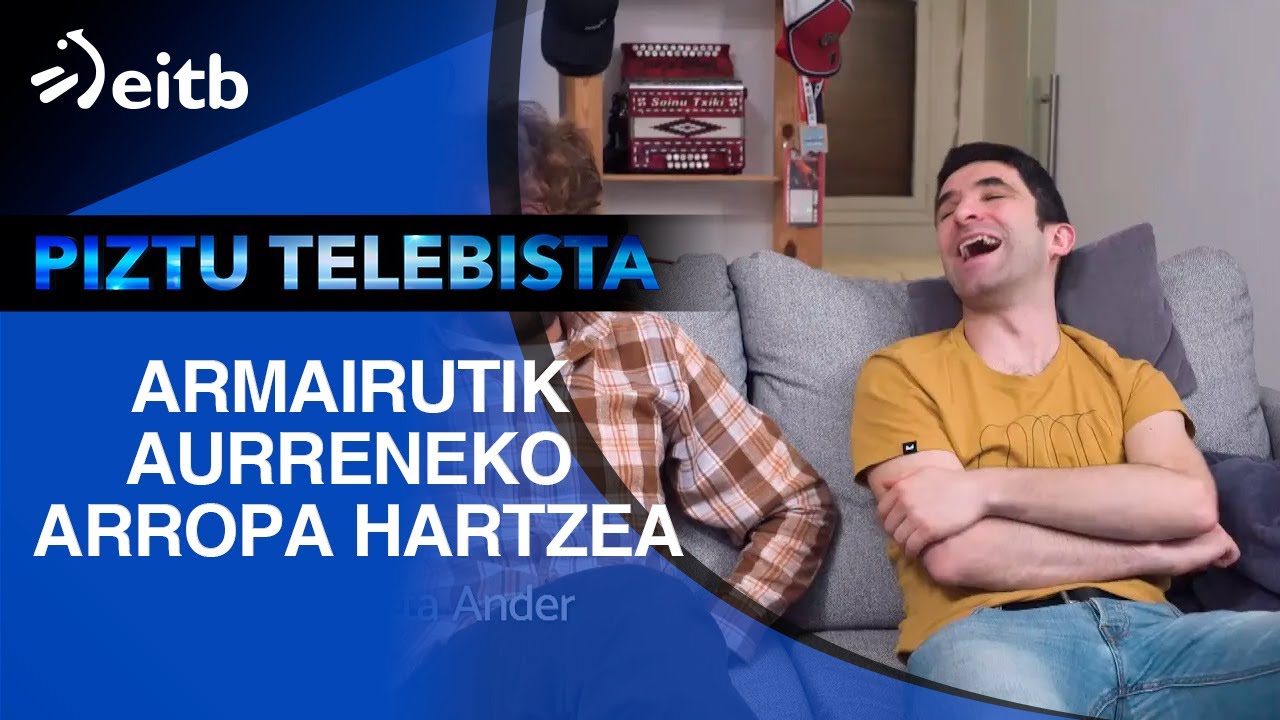 Armairutik aurreneko arropa hartzea. Hori al da 'casual' janztea?