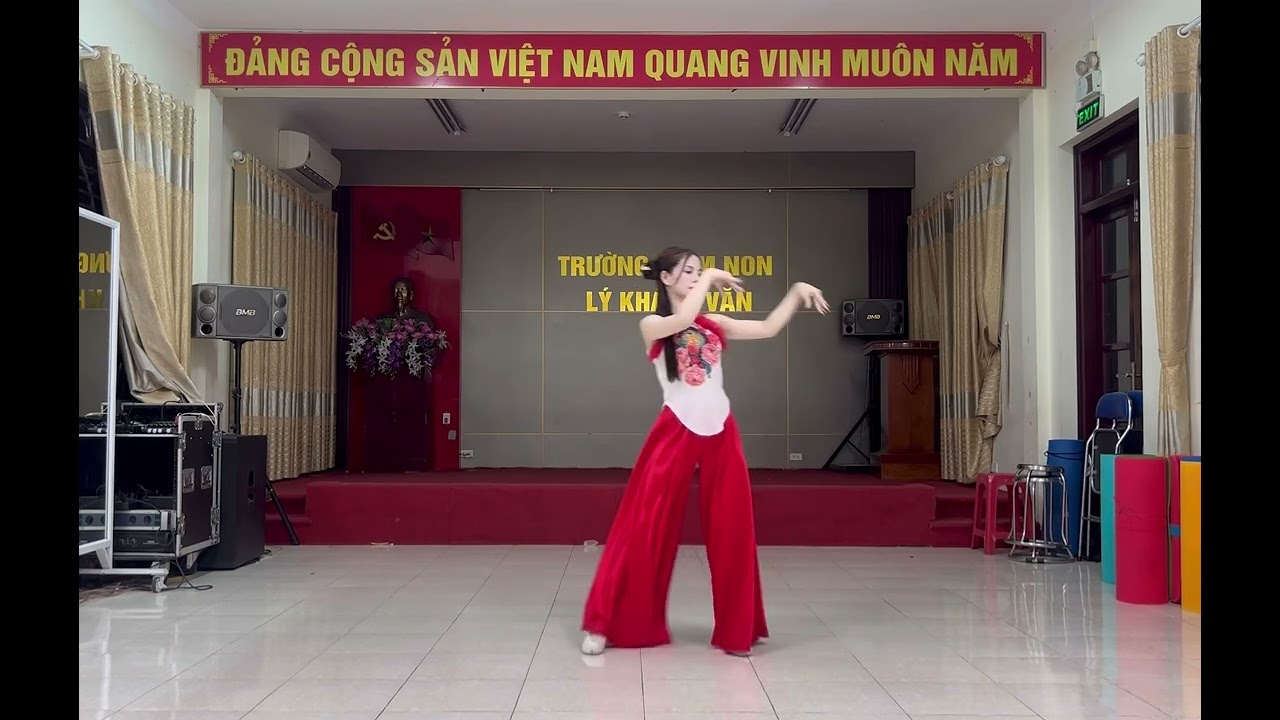Múa solo Giai Điệu Việt Nam Mình - cover