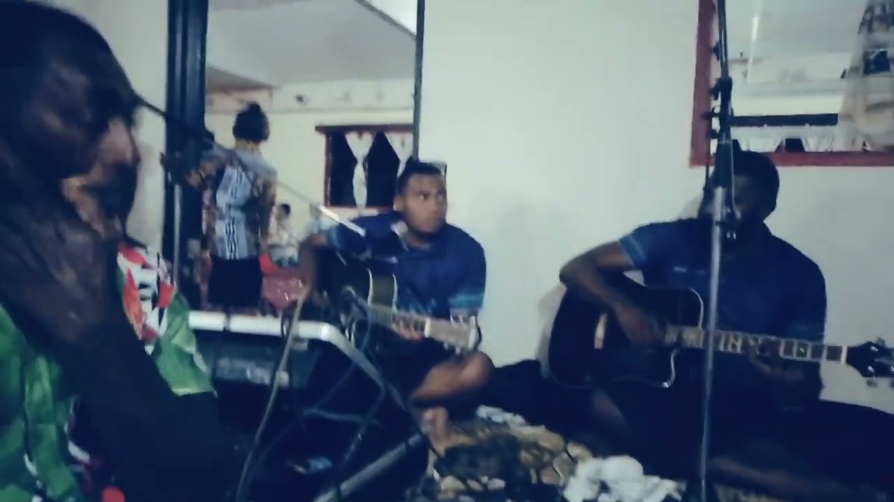 Nailega Hall :Salote cover by senivuga brothers