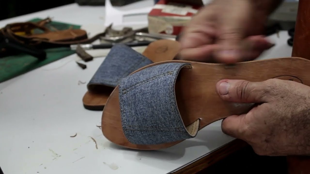 Fabrica Sandalias de mezclilla, #Recicla y Vende, NO BOTES los pantalones viejos