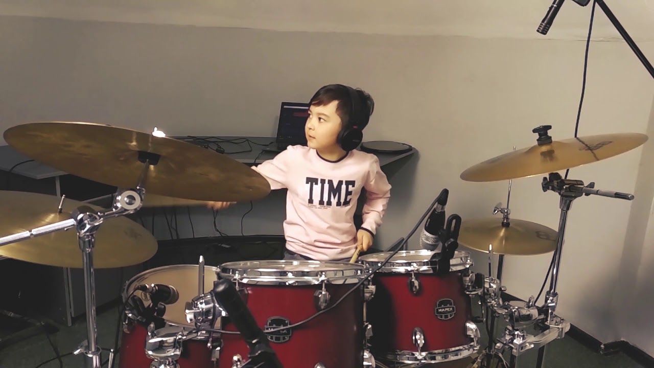 Portugal the man - Feel it still , drum cover Alan 9 years old