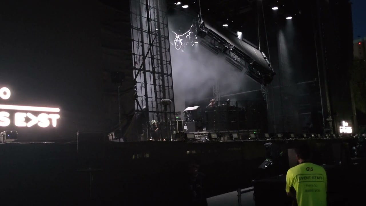 aphex twin - field day 2023 london - warmup