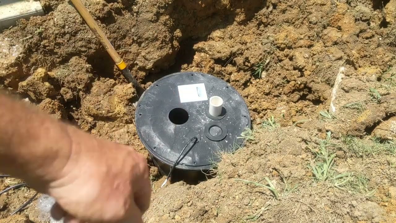 DIY RV sewage pump! Living in a camper 