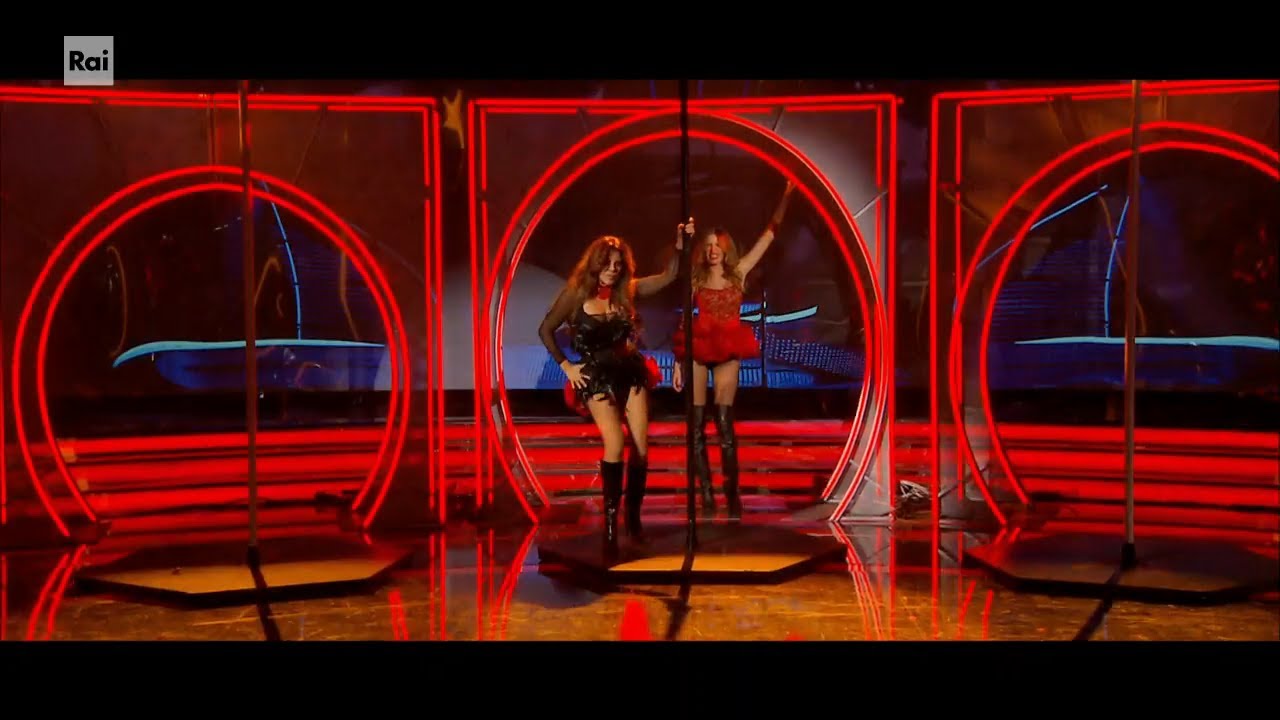 Alessia, con MIetta e Francesca Manzini sulle note di Voulez-vous Coucher Avec Moi  - Boomerissima -