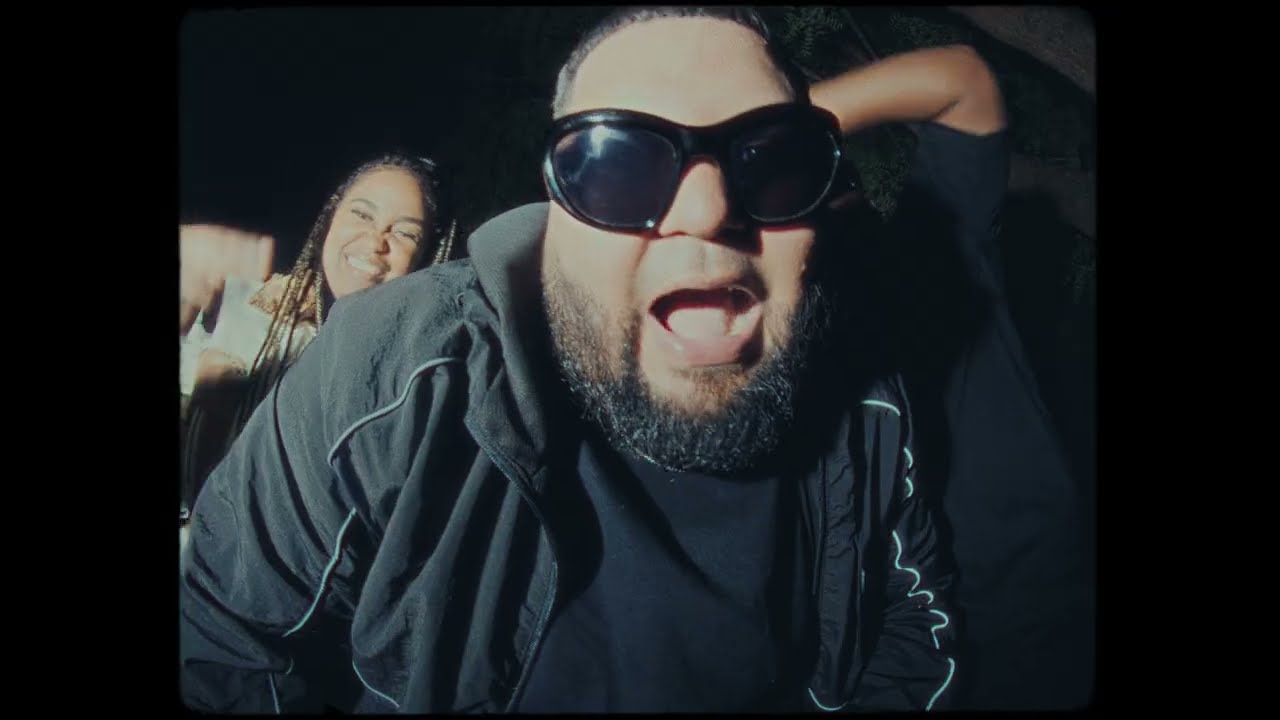 Candelario -   Manos Al Aire 🙌🏻  ft Carlito Codigo & Desxa - Video Oficial