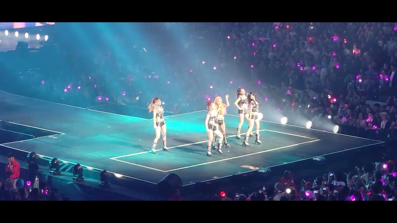 GI-DLE  IN CHICAGO