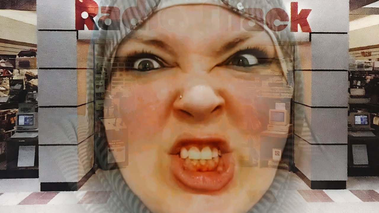 Что увидела Шанталь, когда ей приказали прекратить съемку в торговом центре?