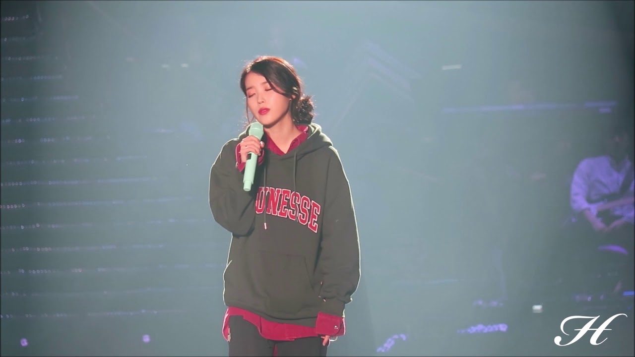 [직캠/Live] Dear Moon(나의 아저씨 OST)(원곡:제휘)_아이유(IU)