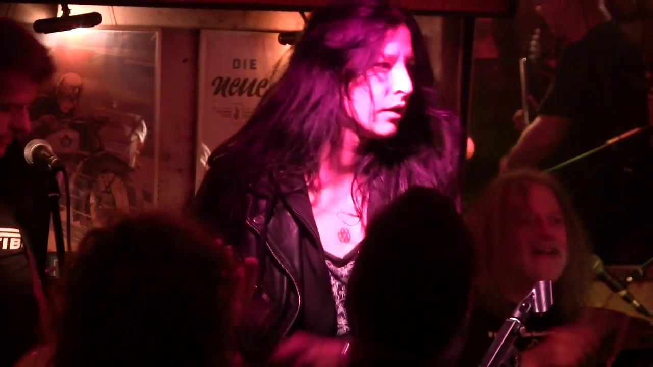 I Wanna Be Your Dog - Ryanne van Dorst @PunkRockHeavyMetalKaraoke