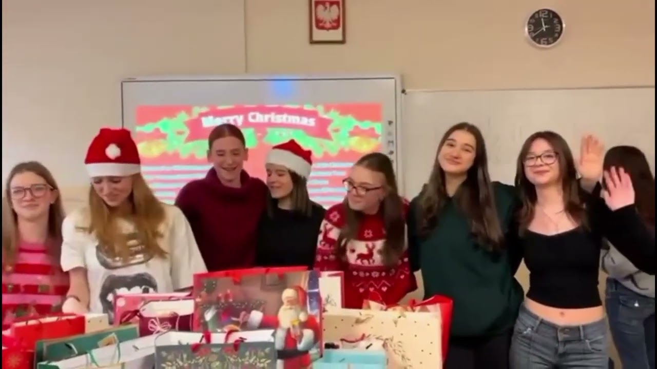 Konkurs na teledysk świąteczny - klasa 2a