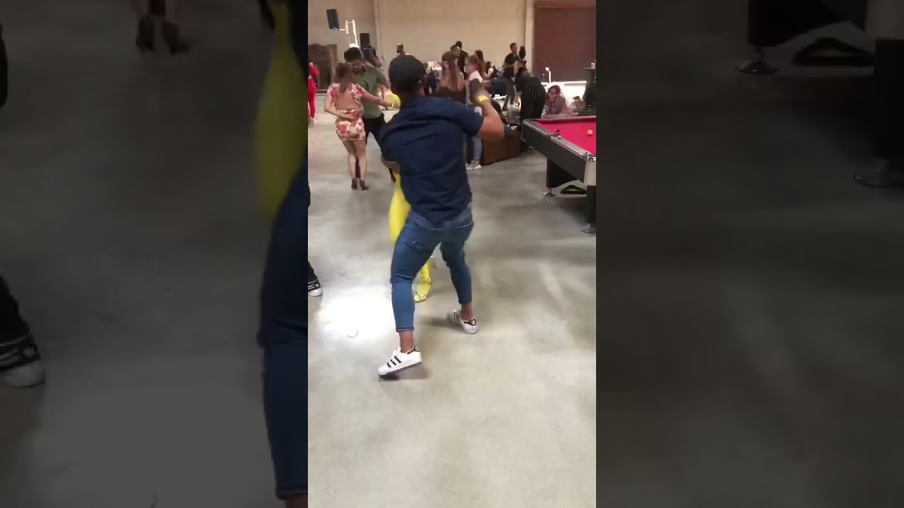 Social Salsa Dancing, by Katia Vaz. 2021!