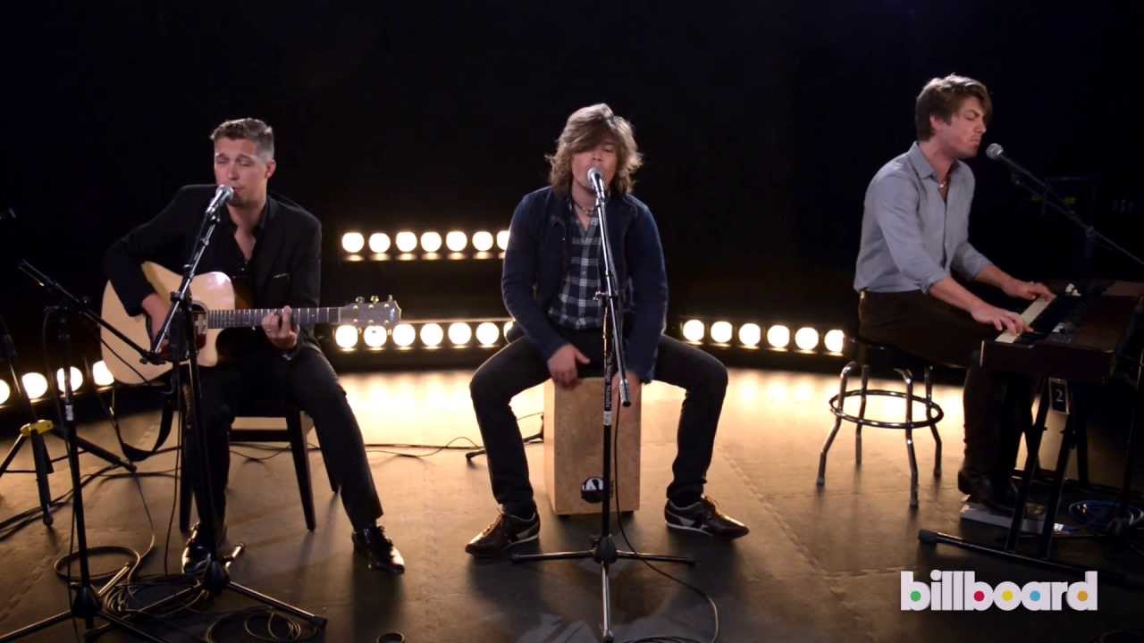 Hanson Performs 'Cut Right Through Me'