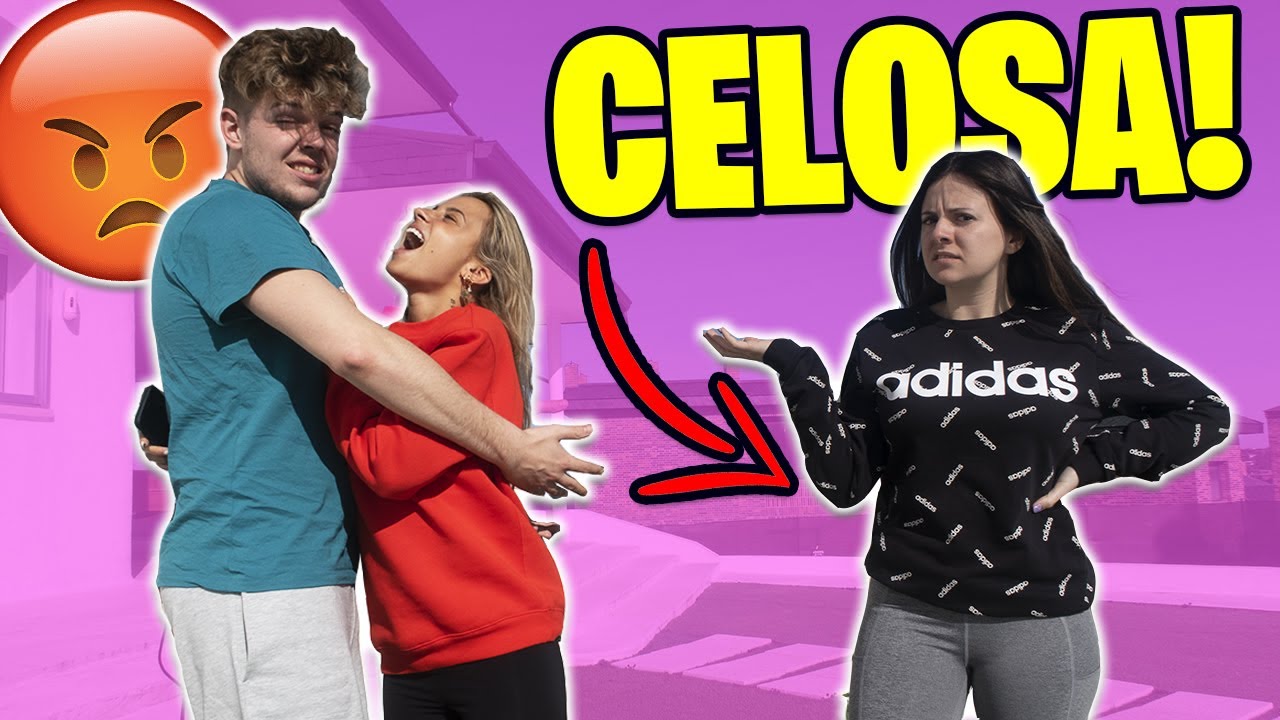 GIGIIS PIENSA QUE HE VUELTO CON MI EX... * mira su reacción *